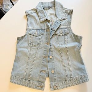 Gap 1969 Icon Flap Denim Vest - Light Wash Cayman - Soft - Small
